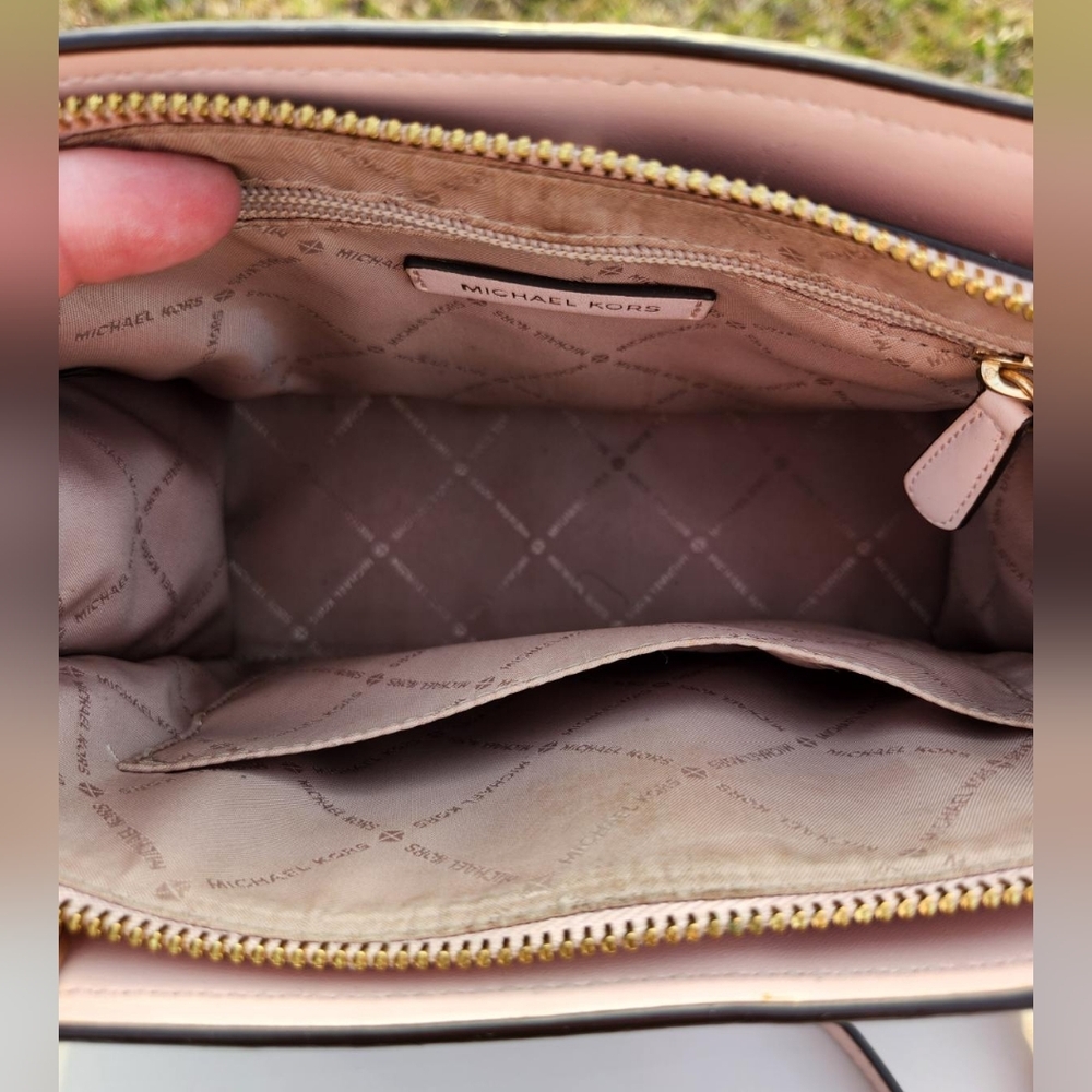 Michael Kors Blush Pink Structured Satchel with Gold Hardware - Picture 3 of 7